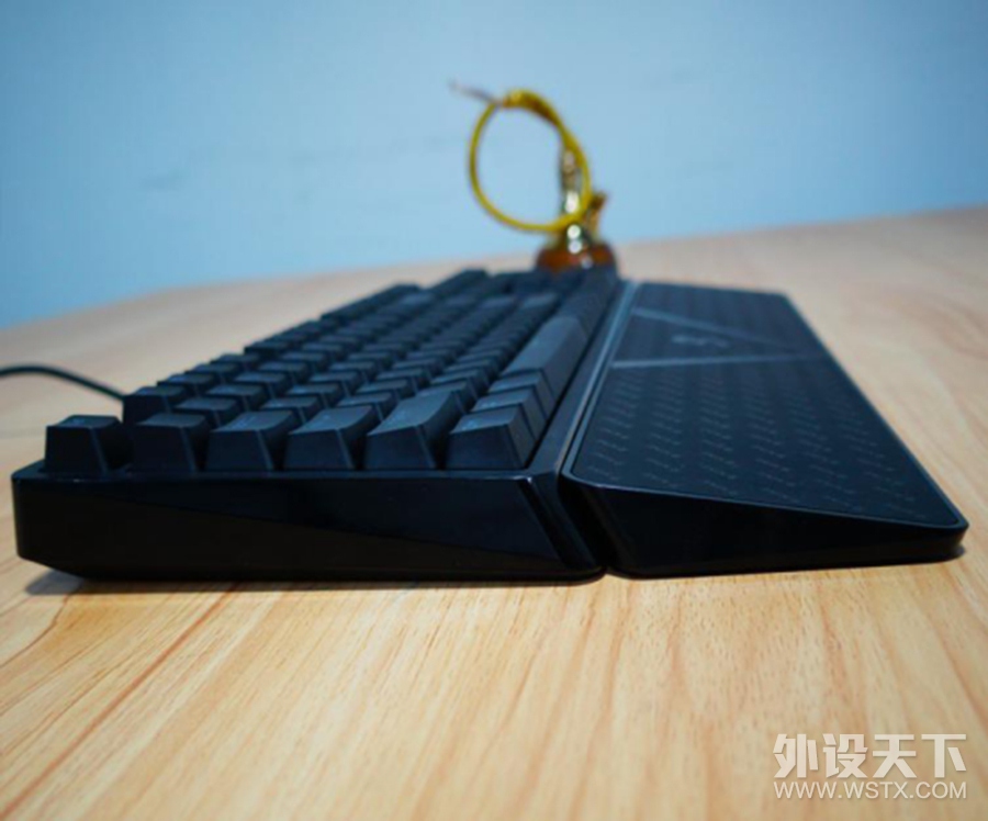 一盏原谅绿，千古键盘情