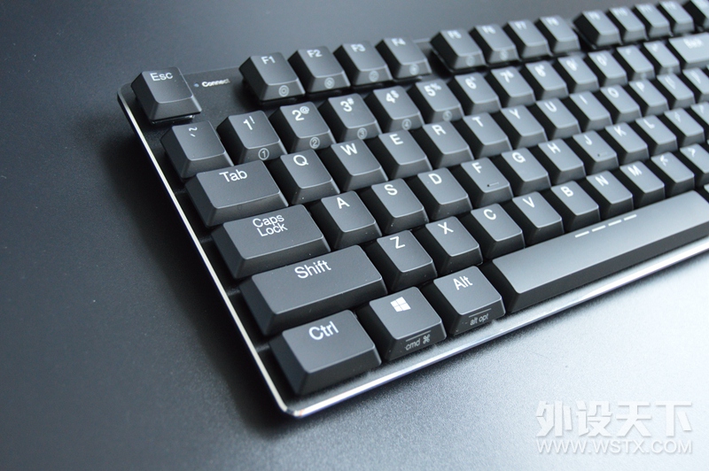 便携新伴侣：达尔优EK820 87键双模机械键盘 体验评测