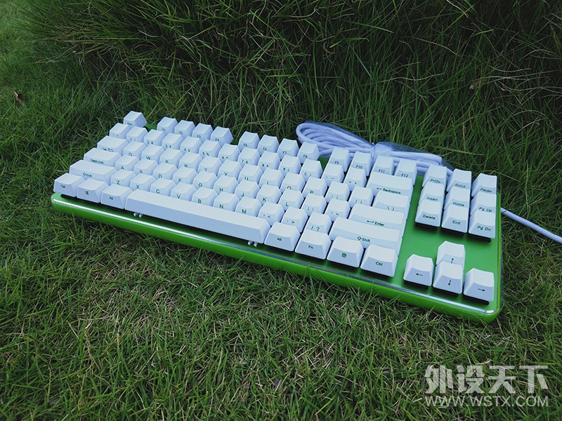 千里缘牵白和绿，当然是选择原谅他——GANSS GK87草木绿机械键盘小记