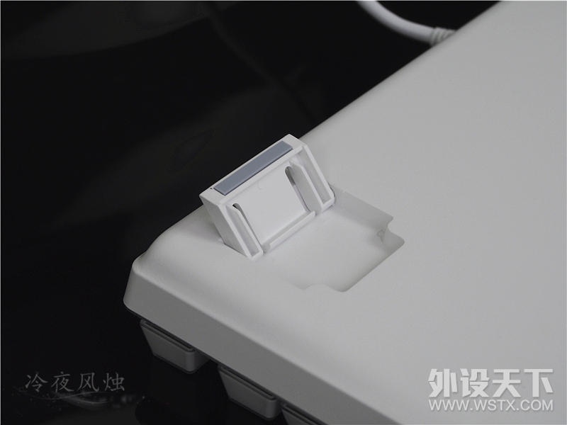 【风烛】至美冰透、清新典雅——雷柏V500RGB冰晶版键盘图赏。