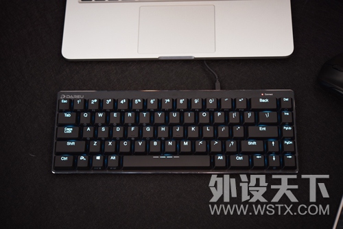 揭露轻薄秘密，达尔优EK820机械键盘68键拆解评测