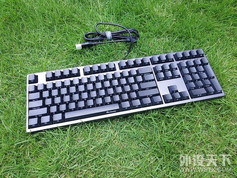 低调有内涵——AKKO x Ducky  Zero 3108侧刻PBT机械键盘上手简评