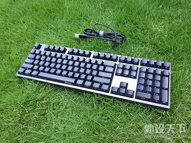 低调有内涵——AKKO x Ducky  Zero 3108侧刻PBT机械键盘上手简评