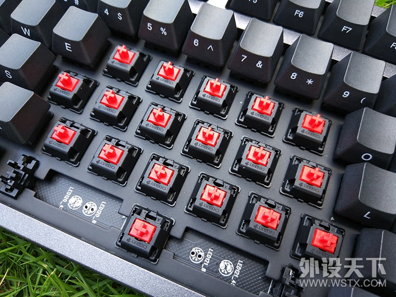低调有内涵——AKKO x Ducky  Zero 3108侧刻PBT机械键盘上手简评
