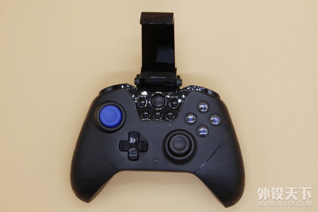 为玩家而制，为游戏而生---飞智黑武士X8 PRO双模式体感手柄评测