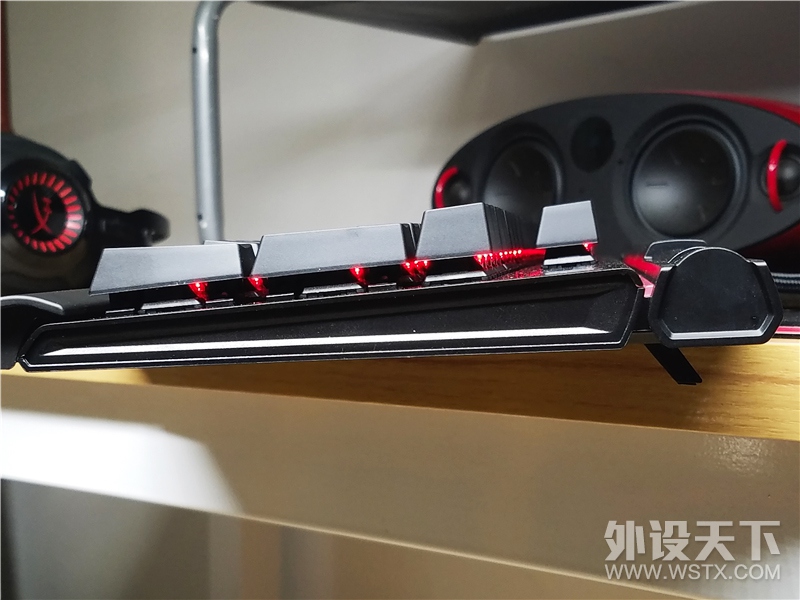 迟来的精英 从HyperX Alloy Elite键盘看三大内存厂的键盘市场