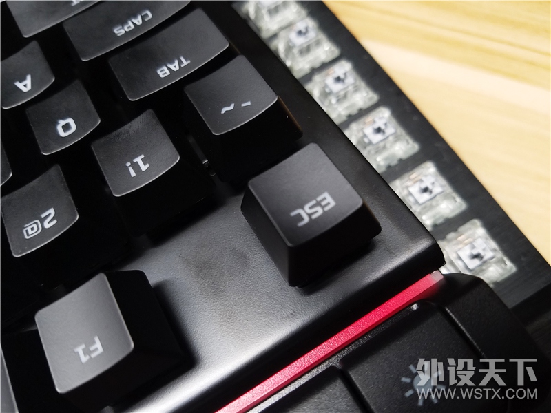 迟来的精英 从HyperX Alloy Elite键盘看三大内存厂的键盘市场