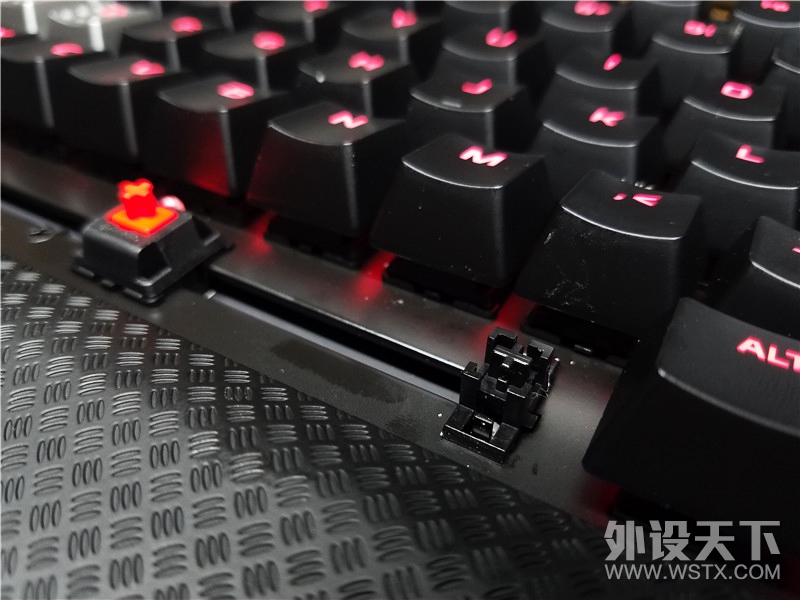 迟来的精英 从HyperX Alloy Elite键盘看三大内存厂的键盘市场