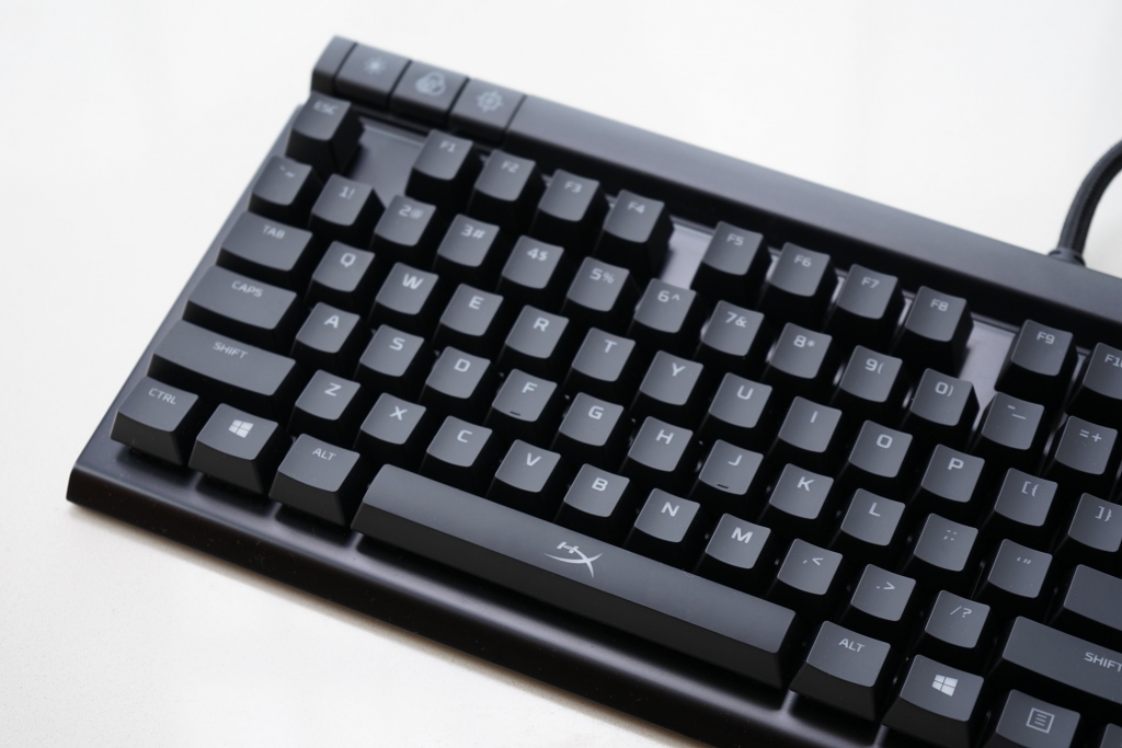 抄袭海盗船？金士顿 HyperX Alloy Elite 键盘开箱体验