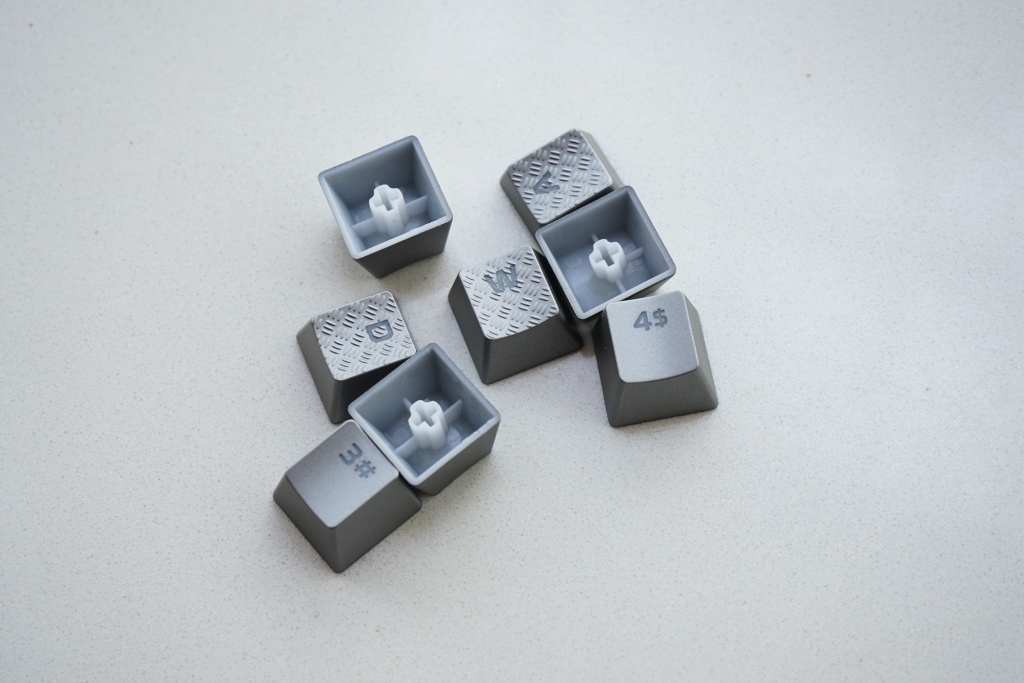 抄袭海盗船？金士顿 HyperX Alloy Elite 键盘开箱体验