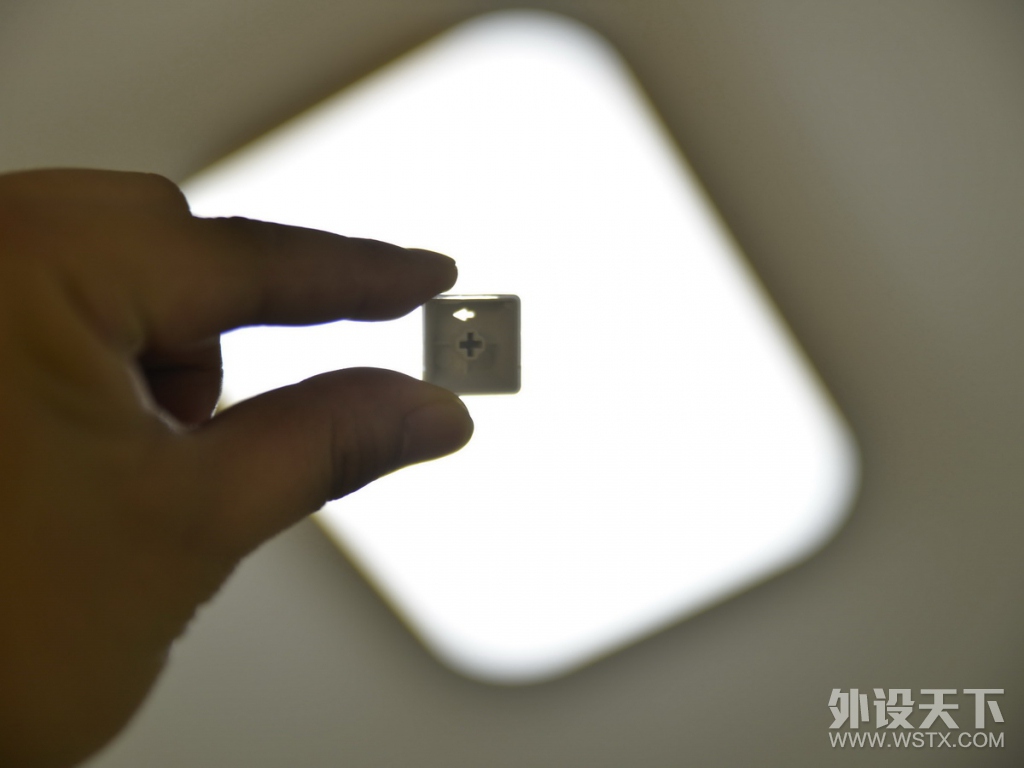 【众测】冰晶幻彩，光污染的绚烂，雷柏V500 RGB冰晶版幻彩背光机械键盘体验