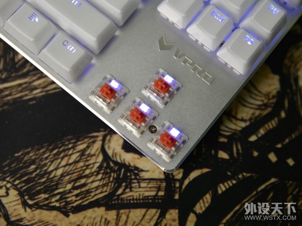 【众测】冰晶幻彩，光污染的绚烂，雷柏V500 RGB冰晶版幻彩背光机械键盘体验