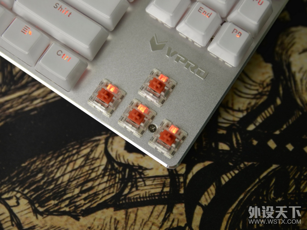 【众测】冰晶幻彩，光污染的绚烂，雷柏V500 RGB冰晶版幻彩背光机械键盘体验