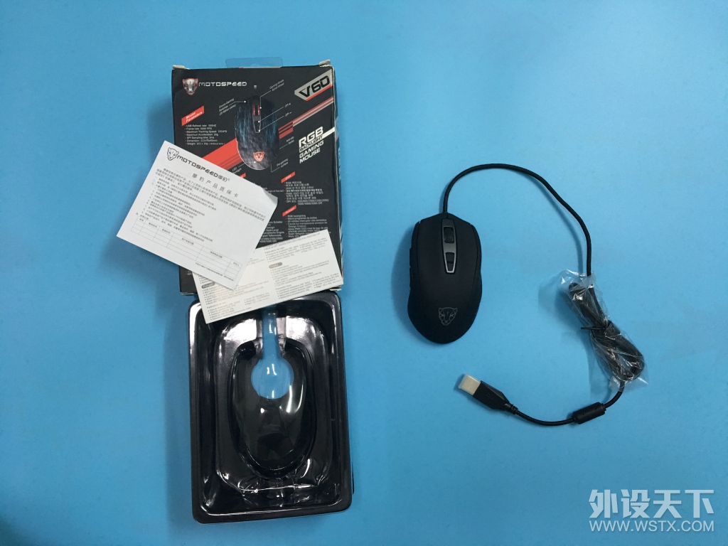 [众测]居然有隐藏的灯光效果？一篇关于摩豹V60的科技说明文