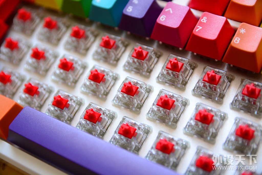 五彩缤纷OR杀马特！你说的算——GMK Rainbow彩虹套键帽图赏