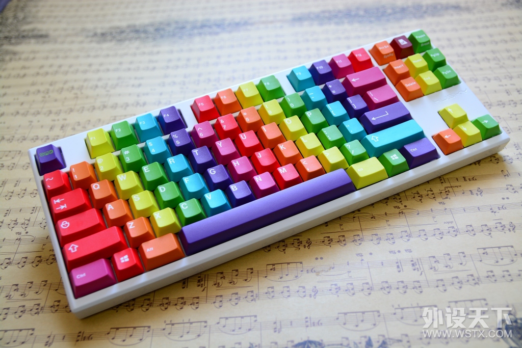 五彩缤纷OR杀马特！你说的算——GMK Rainbow彩虹套键帽图赏