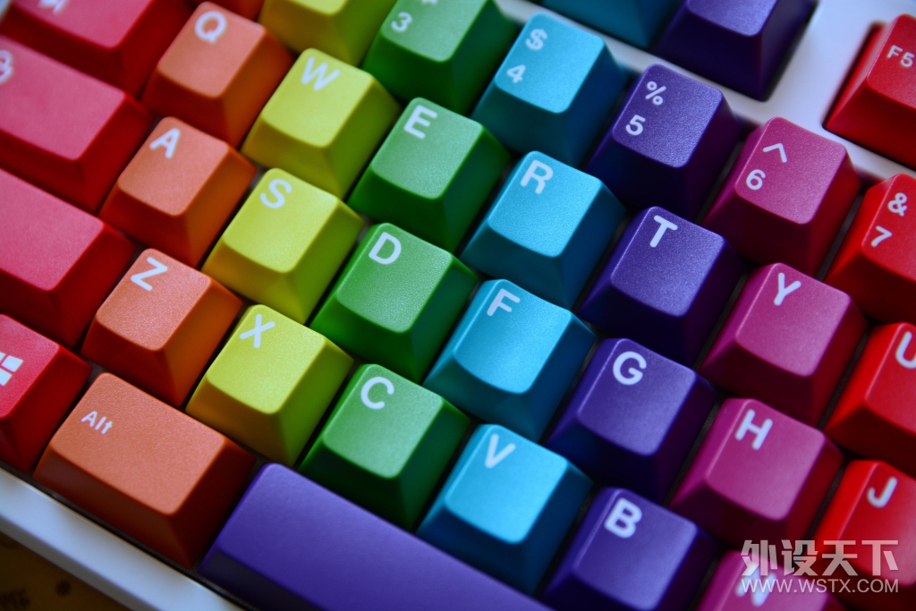 五彩缤纷OR杀马特！你说的算——GMK Rainbow彩虹套键帽图赏