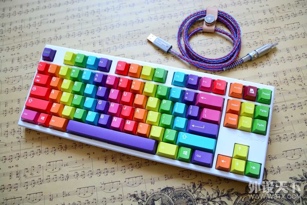 五彩缤纷OR杀马特！你说的算——GMK Rainbow彩虹套键帽图赏