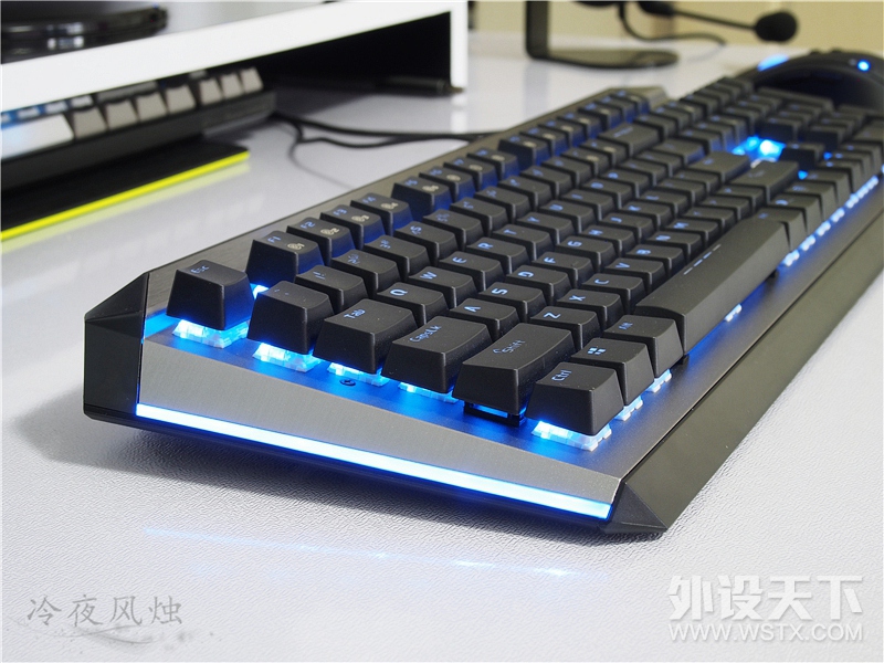 【风烛】将质感赋予战斗之中——达尔优EK822机械键盘简评