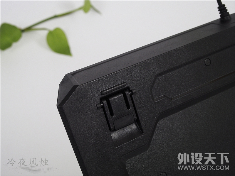 【风烛】将质感赋予战斗之中——达尔优EK822机械键盘简评