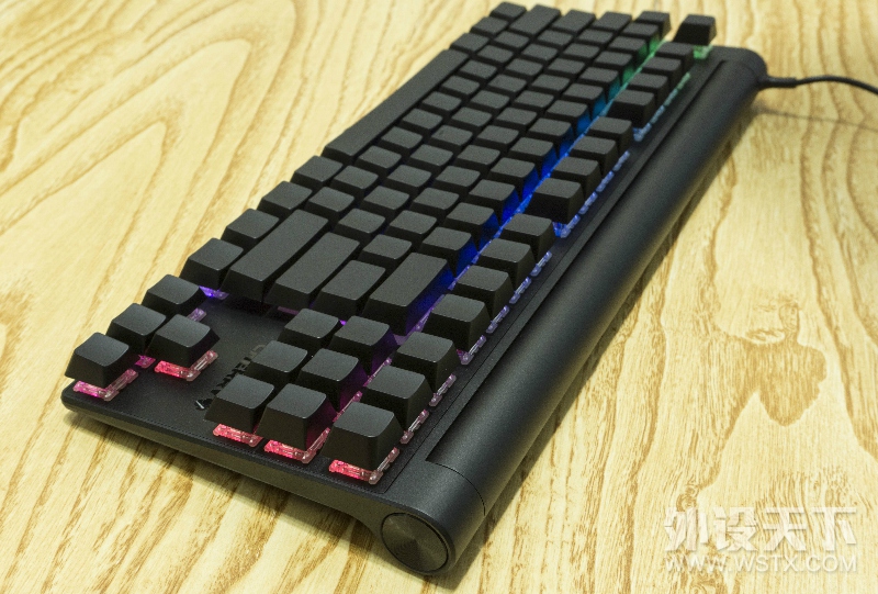终于摸到了实物：Cherry MX 8.0 RGB 黑色款 简评