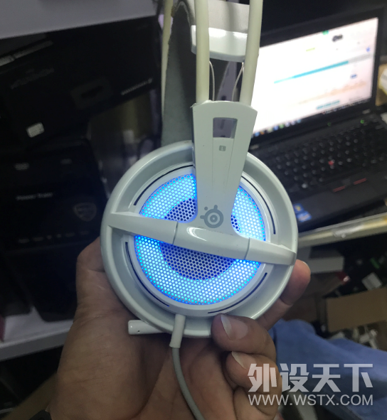 新人出一个赛睿 西伯利亚V2 霜冻之蓝  280