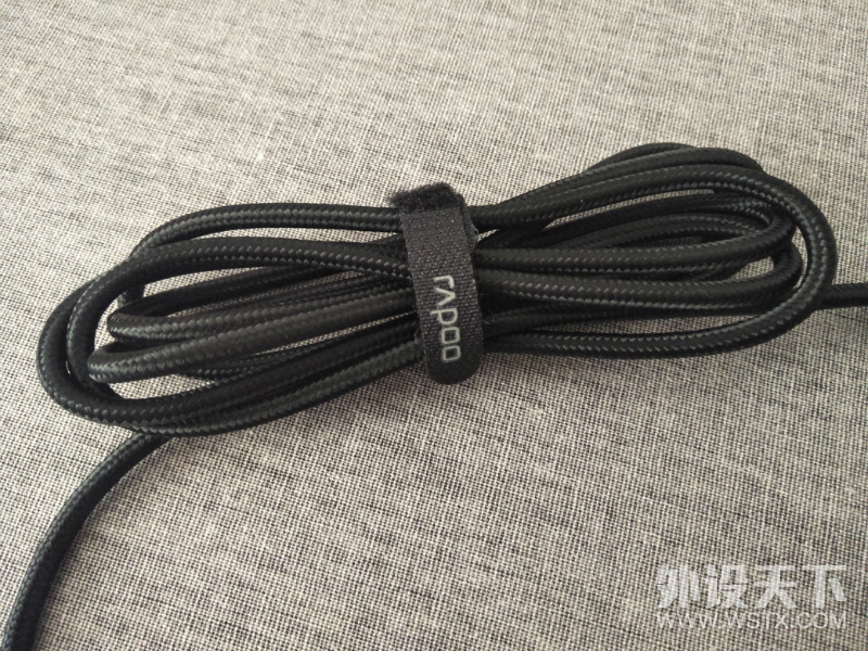 【众测】流光幻彩 —— 雷柏V806背光游戏键盘