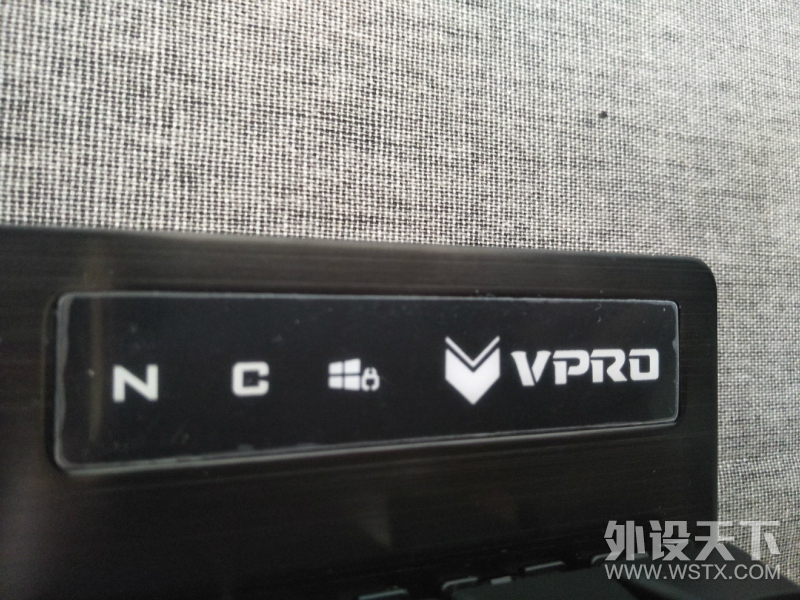 【众测】流光幻彩 —— 雷柏V806背光游戏键盘