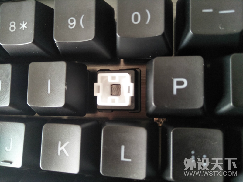 【众测】流光幻彩 —— 雷柏V806背光游戏键盘