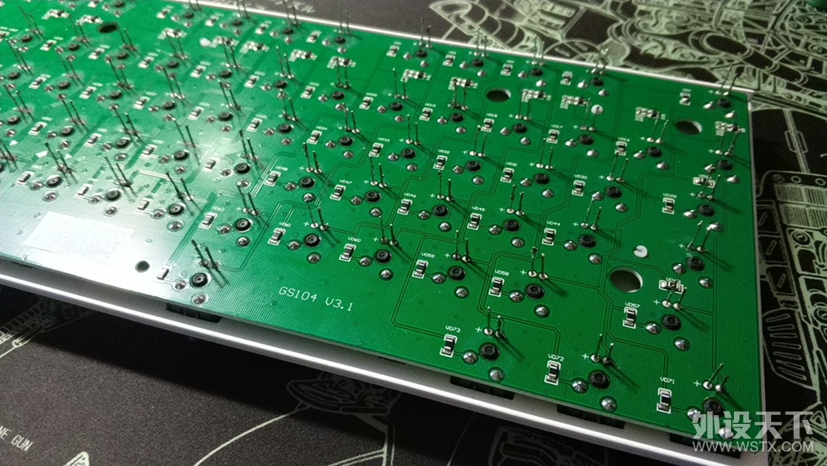 C系新品！高斯C104拆解加灯简单评测