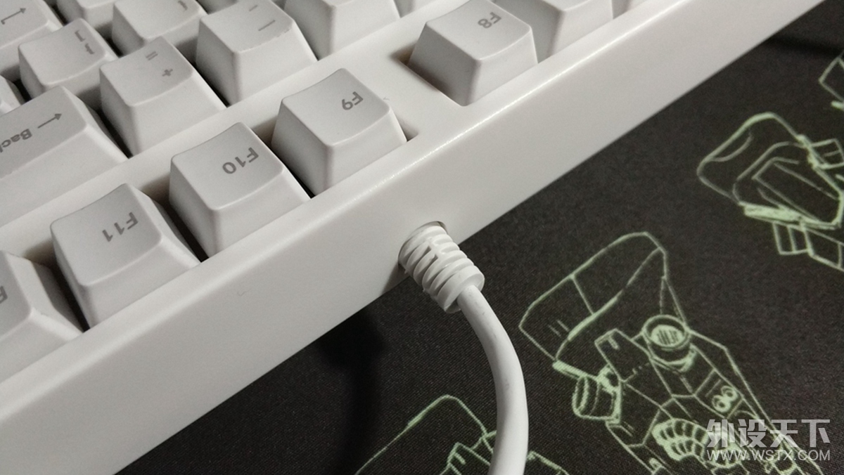 C系新品！高斯C104拆解加灯简单评测