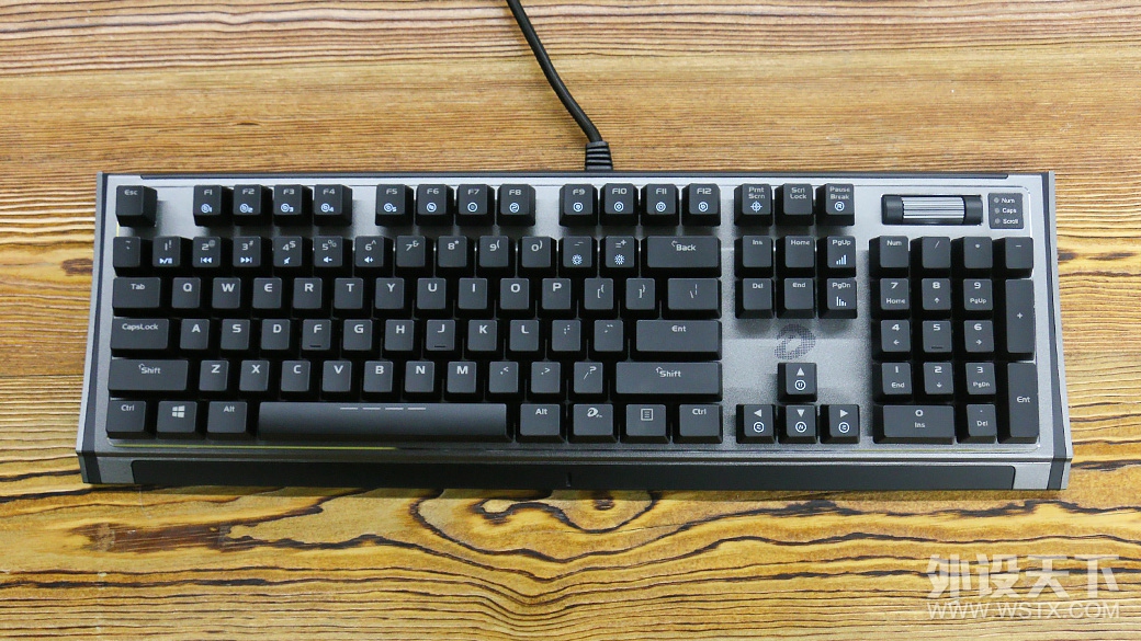 旗舰易主？——达尔优EK835 凯华BOX RGB白轴开箱晒图