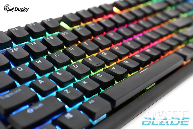 搭载Cherry最新矮轴 Ducky Blade Air机械键盘曝光