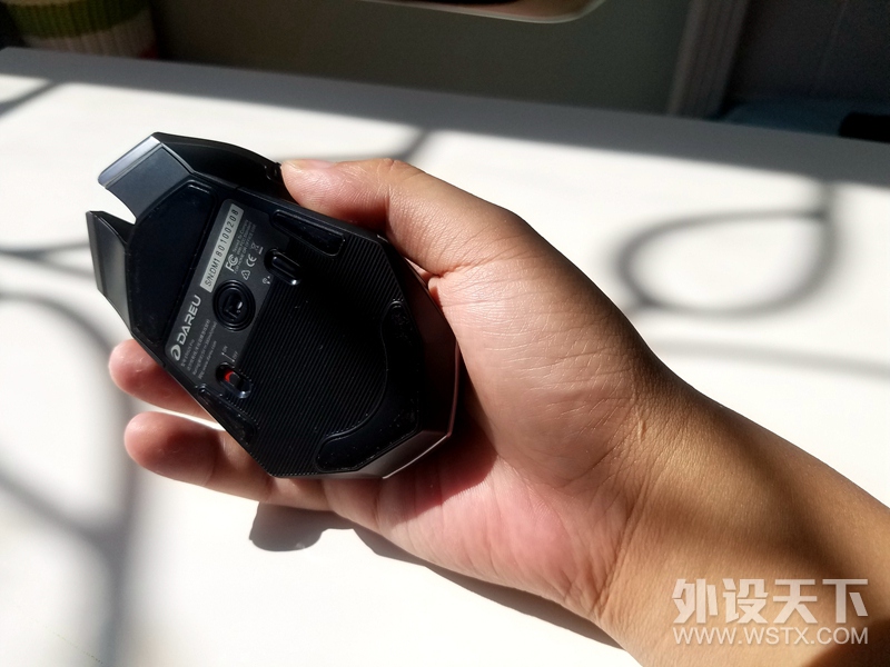 无线“吃鸡” 国产双模无压力 达尔优EM925 Pro双模 体验分享