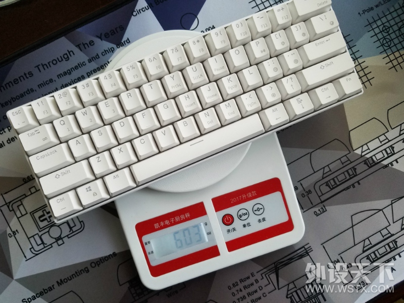 也许是最便宜的RGB樱桃轴蓝牙双模机械键盘——GANSS ALT61 RGB
