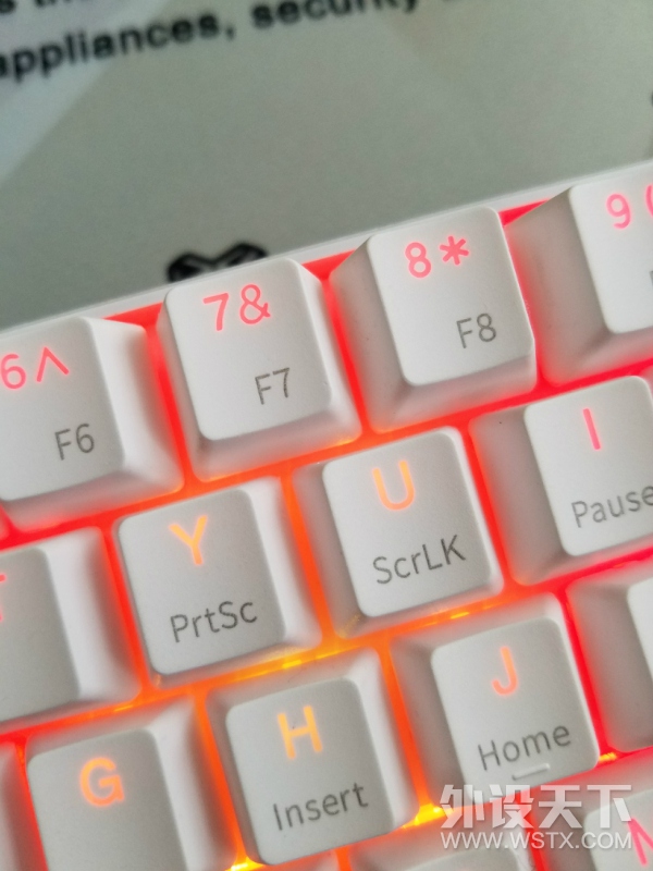 也许是最便宜的RGB樱桃轴蓝牙双模机械键盘——GANSS ALT61 RGB