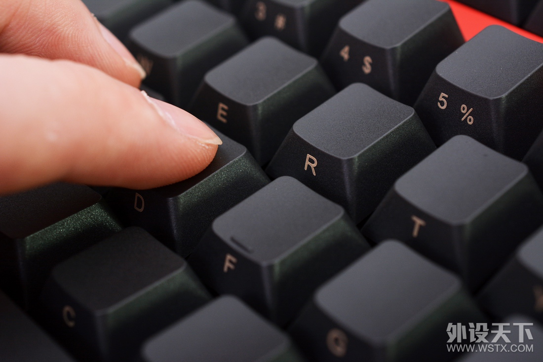 依然教科书级水准，LEOPOLD FC750R赤色限定版体验