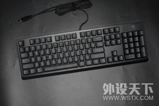 告别“原谅绿”成就“水桶型”机械键盘——富勒G900S RGB评测报