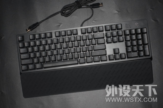 告别“原谅绿”成就“水桶型”机械键盘——富勒G900S RGB评测报