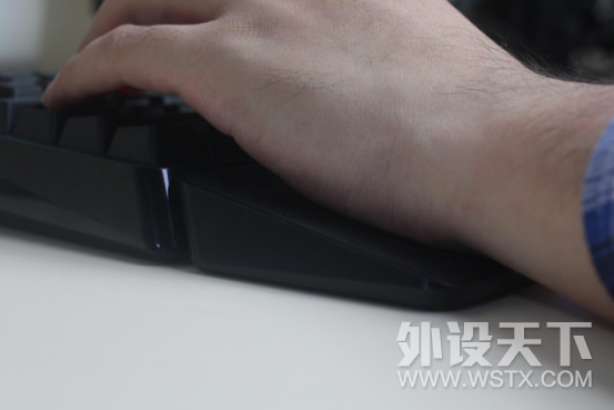 告别“原谅绿”成就“水桶型”机械键盘——富勒G900S RGB评测报