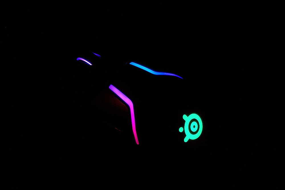 游戏鼠标革新之作，尝鲜体验亮点荟萃的赛睿旗舰Rival 600