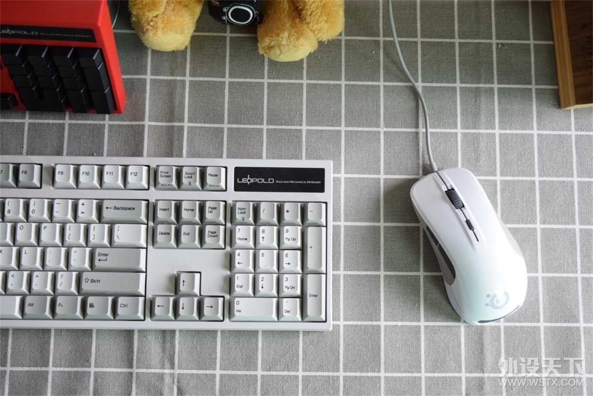 两款经典的红轴键盘 cherry G80-3494 与leopold FC900R PS