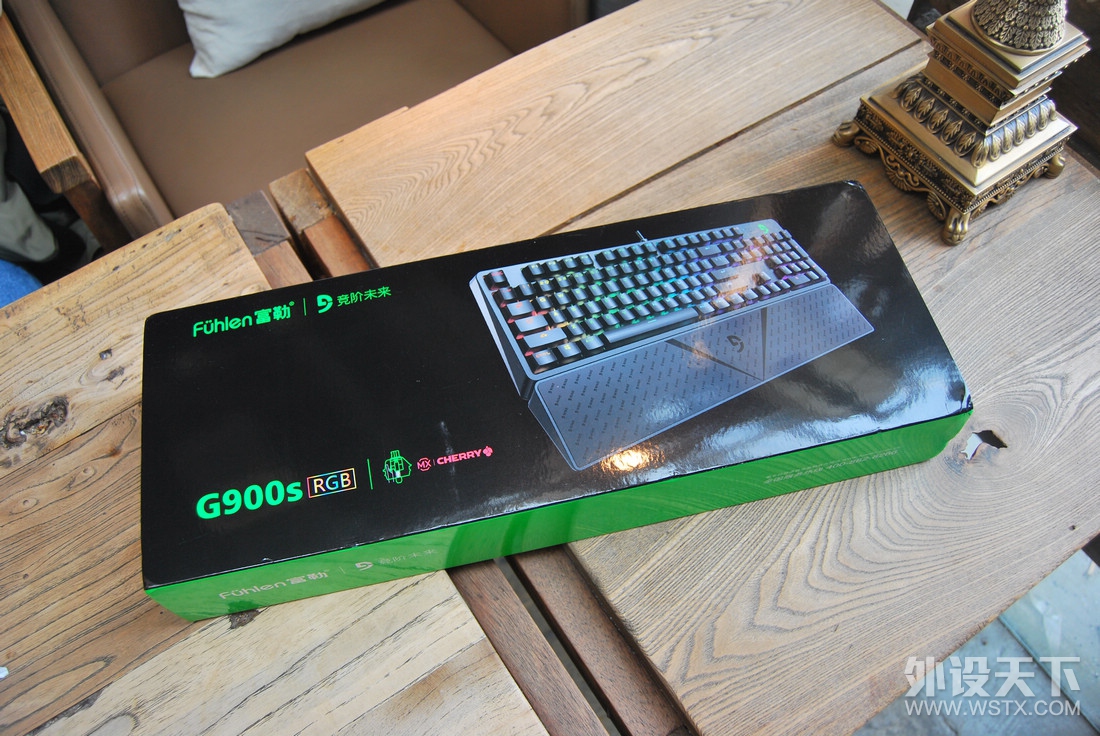 樱桃RGB轴键盘又一选择——Fühlen 富勒 G900S RGB 键盘