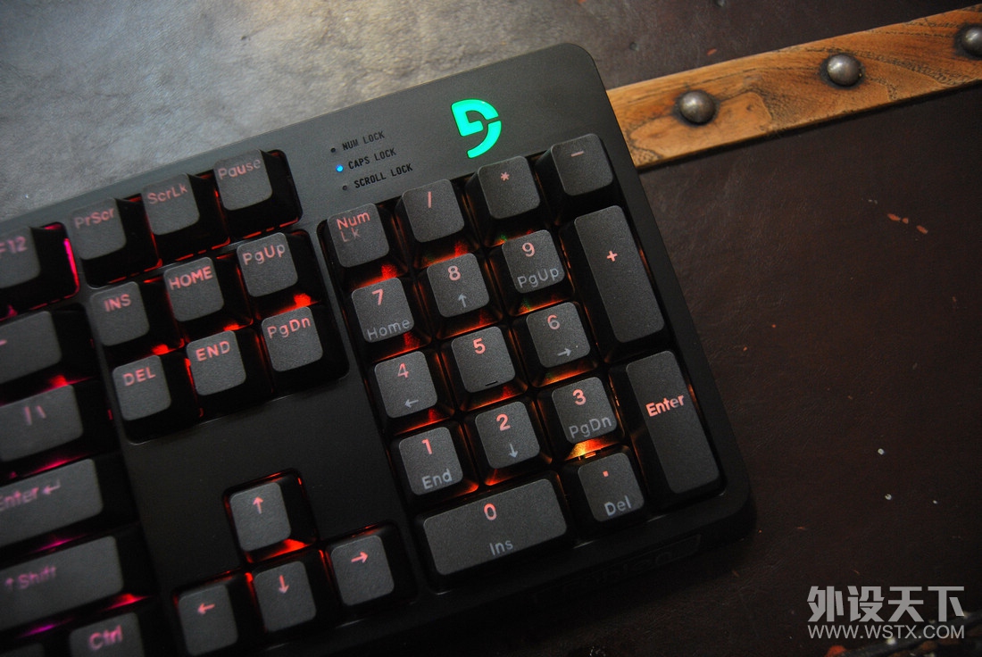 樱桃RGB轴键盘又一选择——Fühlen 富勒 G900S RGB 键盘