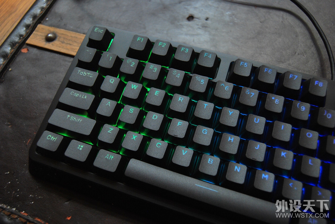 樱桃RGB轴键盘又一选择——Fühlen 富勒 G900S RGB 键盘