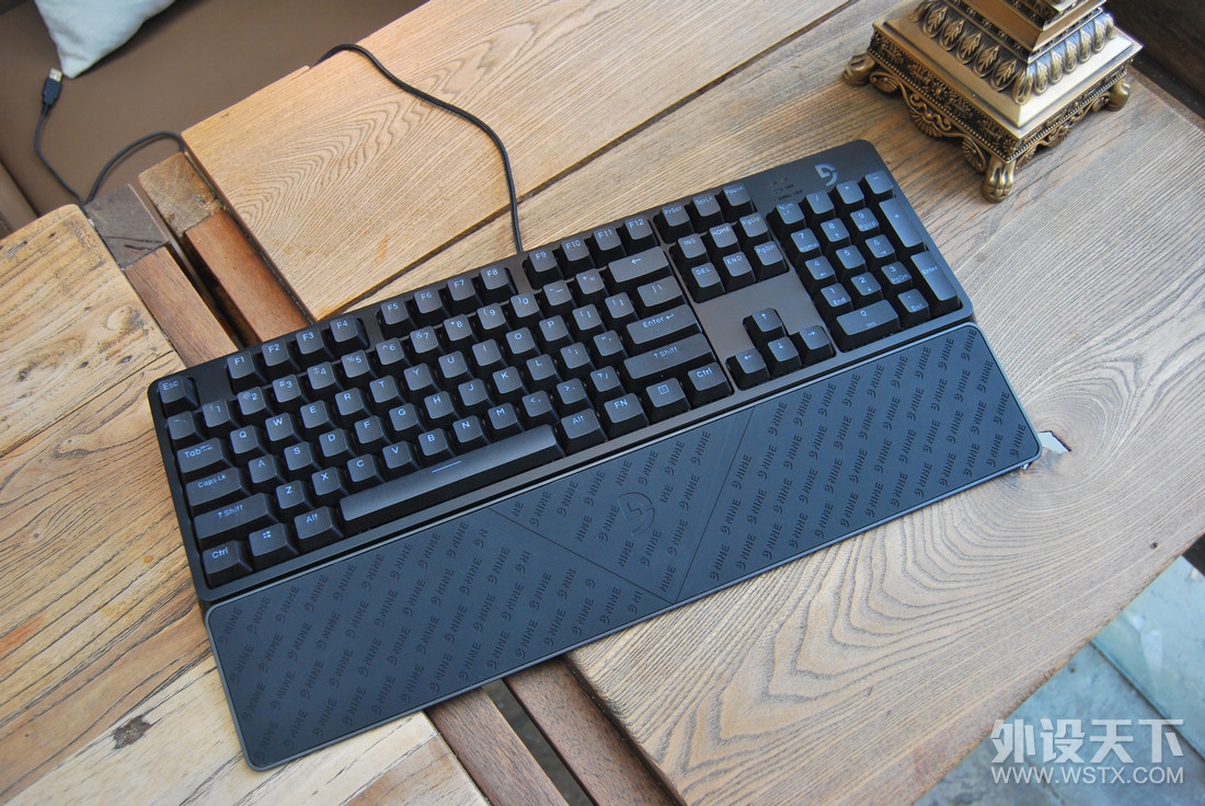 樱桃RGB轴键盘又一选择——Fühlen 富勒 G900S RGB 键盘