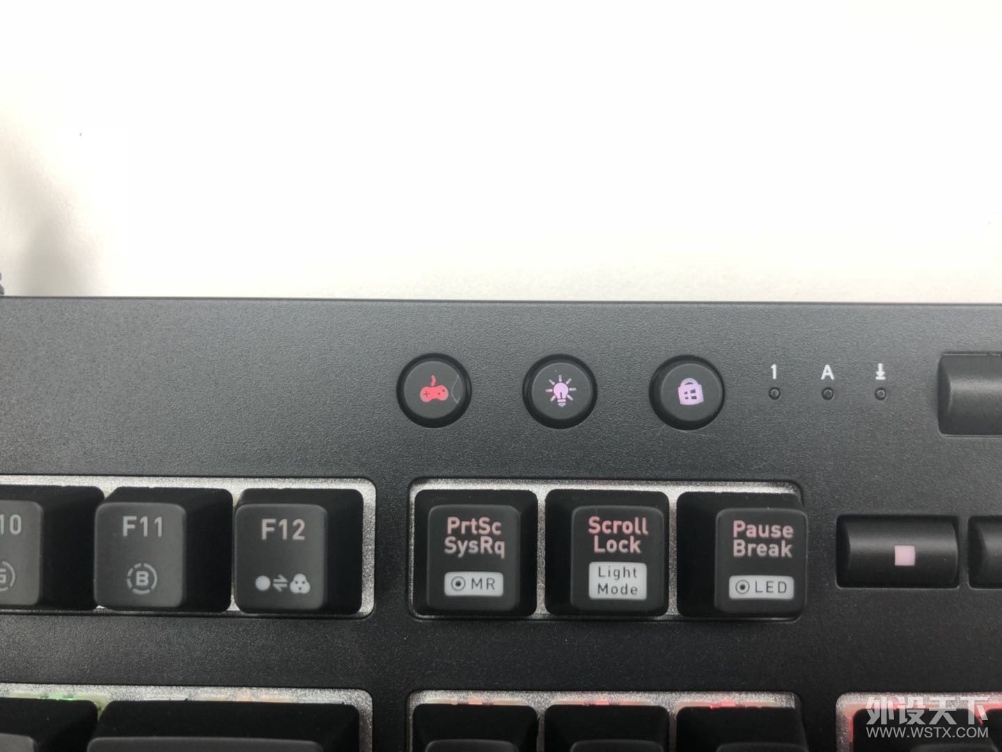 银轴初体验---TTeSportsX1键盘使用分享