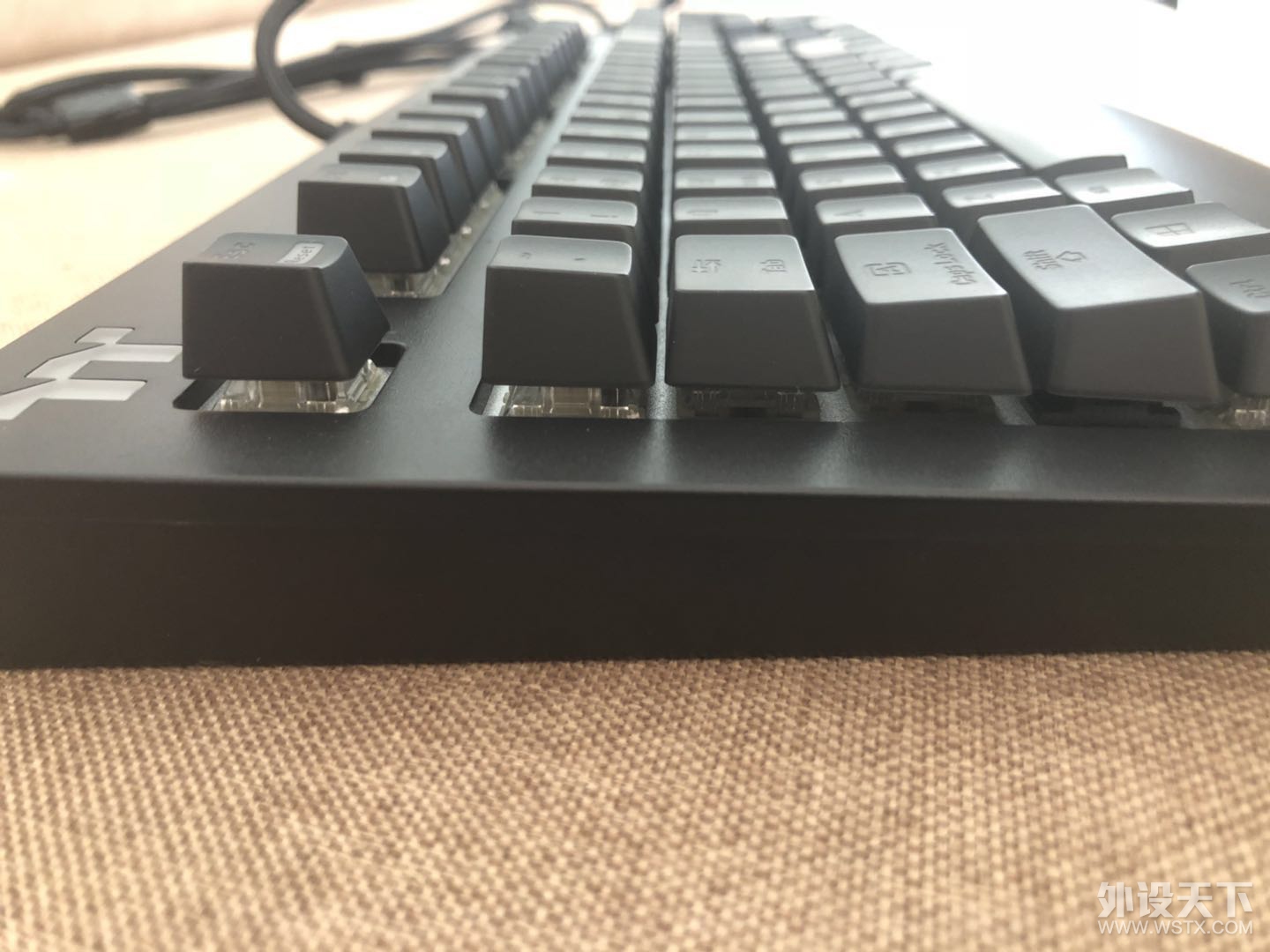 银轴初体验---TTeSportsX1键盘使用分享
