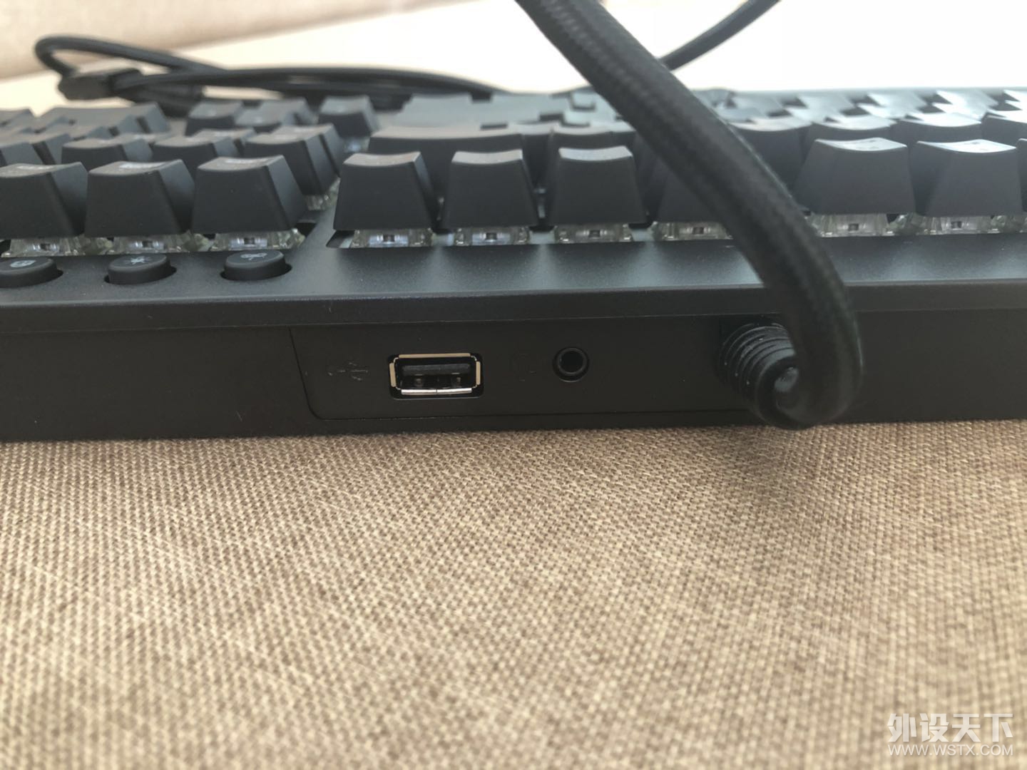 银轴初体验---TTeSportsX1键盘使用分享