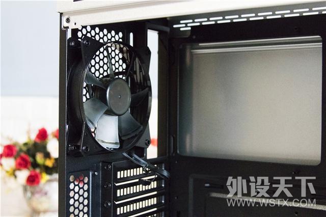 机箱中的简约派，酷冷至尊MasterBox Ms600体验